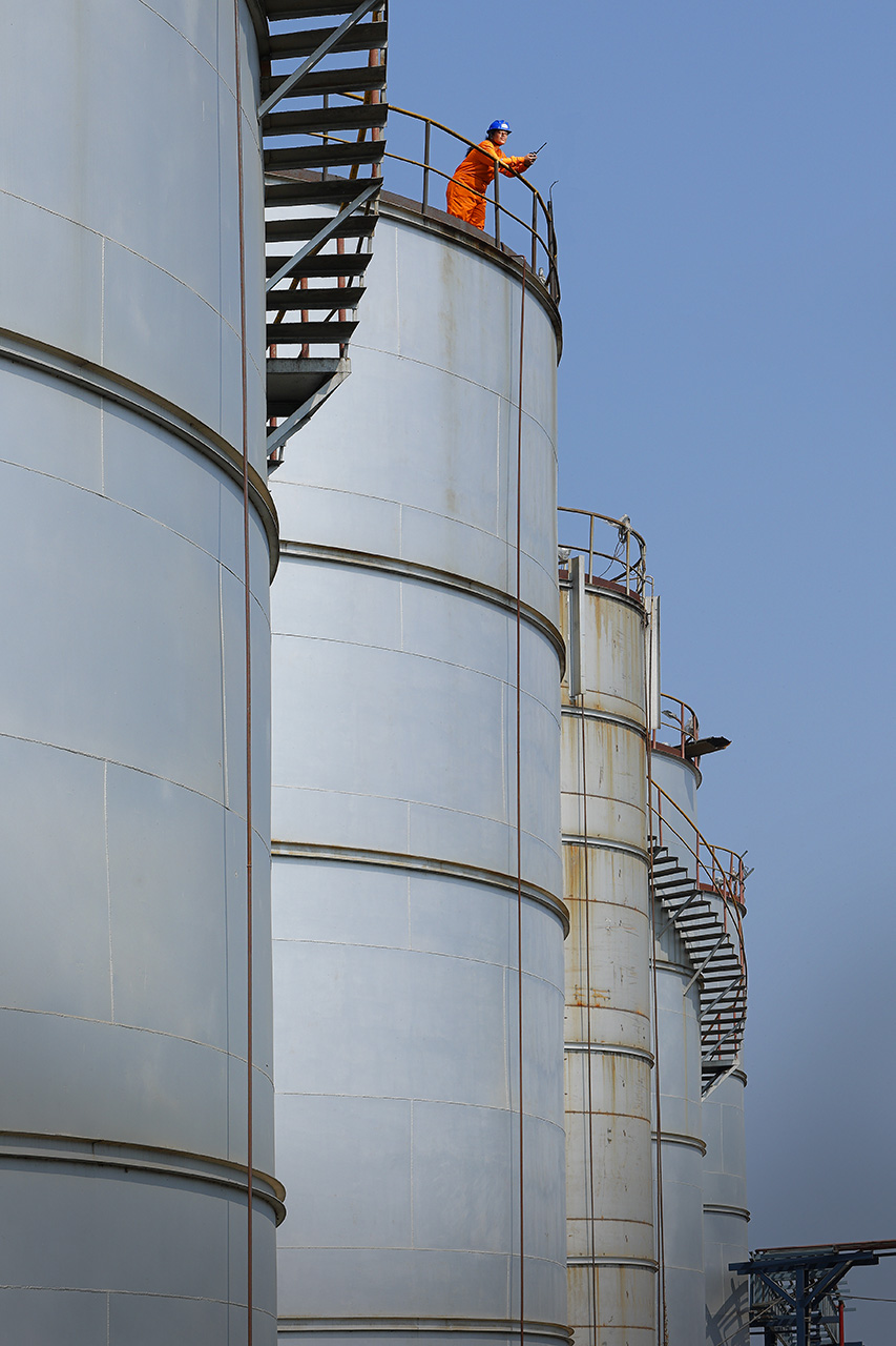 Industrial — frame 76